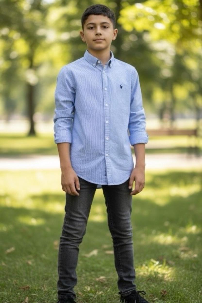 Chemise garçon manches longues unie avec col classique et logo – Lot de 6 Pièces (Tailles 4 à 14 ans)